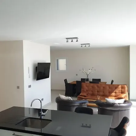 Luxury - 4 Bedrooms, 5 Bathrooms Costa Adeje (Tenerife)